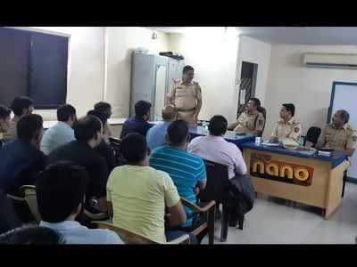 Thane police conducts meeting with Jammu and Kashmir people, offers help