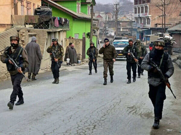 Terrorists hurl grenade at patrolling party, CRPF jawan injured in J&K's Kulgam