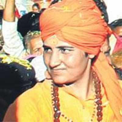 Sadhvi wants records of calls made from her phone during detention