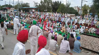 'Rail roko' protest live updates: Farmers disrupt trains' movement at several places in Punjab, Haryana, UP Rajasthan