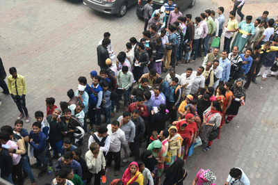 To reduce crowds at banks, indelible ink to mark fingers of those who have exchanged old notes