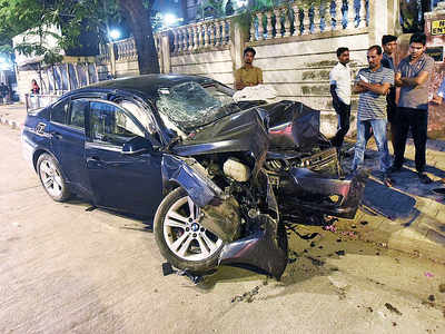 6-month-old among three killed as BMW crashes into divider