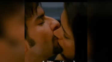 Top 10 Kareena Kapoor kisses
