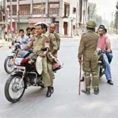 Protesters fume as Army enters Kashmir streets