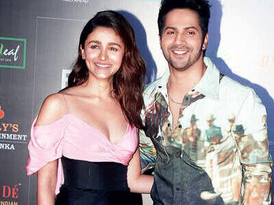 Alia Bhatt, Varun Dhawan, Malaika Arora turn up the glamour at Filmfare Glamour and Style Awards