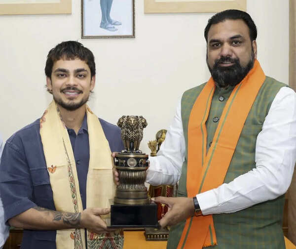 CM meets cricketer Ishan Kishan