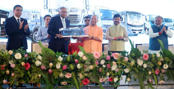 Yogi urges tata motors workers to ignore external elements