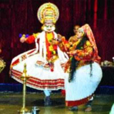 Katahakali takes centre stage at Ayyappa Utsavam