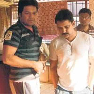 Abu Salem's lawyer tries to end her life