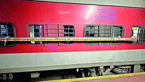 Their poles offloaded, 3 athletes from Tamil Nadu forced to change train