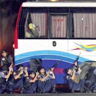 8 dead in Manila hostage drama