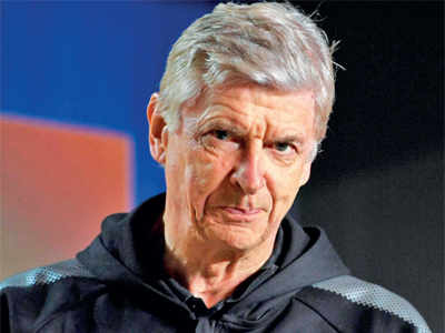 Arsene Wenger yet to decide on move to PSG