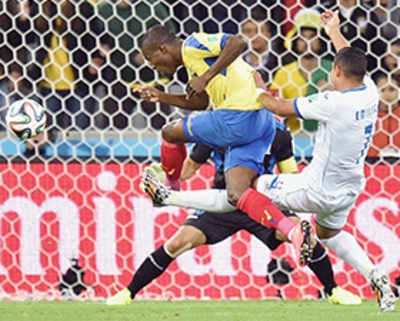 Ecuador beats Honduras 2-1 at World Cup