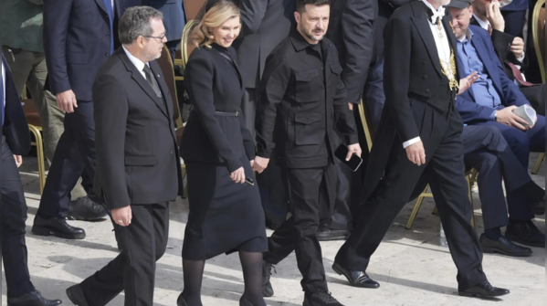 Zelenskyy attends Pope's inauguration
