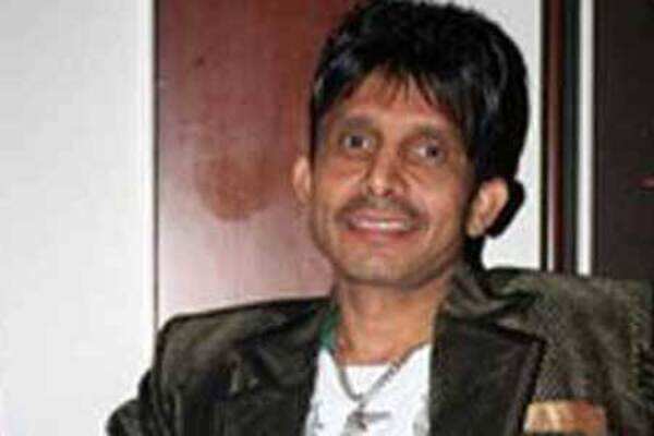 One day SRK, Salman will kiss my hand: KRK