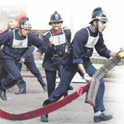 Delhi fire dept files FIR against '˜sexual' calls