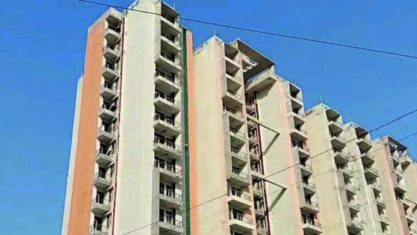 No glass on window opening, 4-year-old falls to death from 15th floor in Greater Noida
