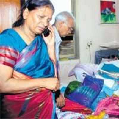 Dacoits strike in Tilak Nagar, loot 68k from elderly couple