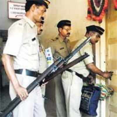 On-duty constable shoots self