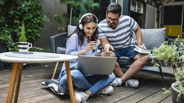 Things you’ll only realise about your partner when you WFH together