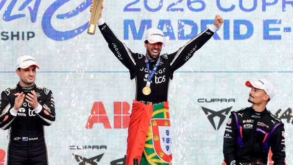 Antonio Felix da Costa calls Madrid E-Prix win “a dream day”, watch him celebrate in front of his family