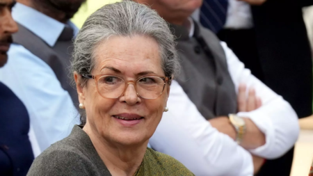 Sonia Gandhi appeals to Telangana voters to bring change in state