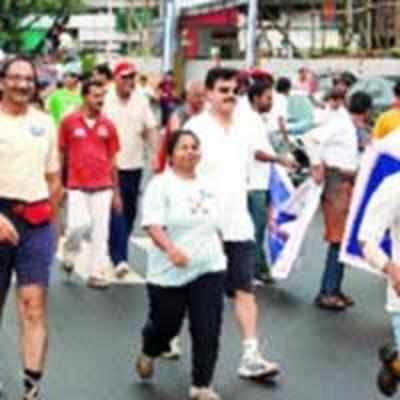 City ran and walked, for green future