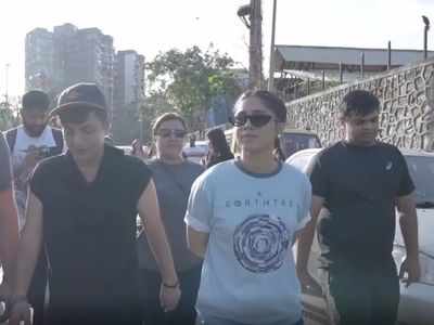 Bhumi Pednekar joins Afroz Shah's clean-up project at Versova Beach