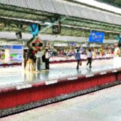 Two escalators at Thane station, commuters expected to be at ease