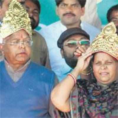 HC admits Bihar govt's appeal against Lalu, Rabri
