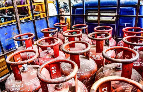MP hotels seek essential service tag as LPG supply disruptions hit operations