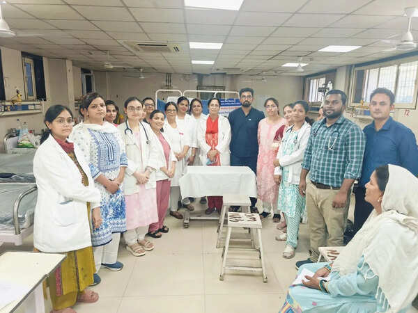 Meerut Medical College Celebrates International KMC Day With Skit in Wards