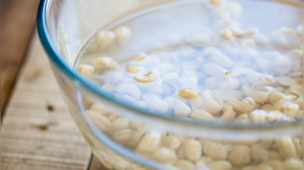 How to soak Cashews?