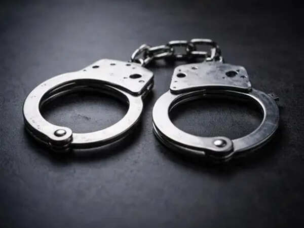 Four policemen held for extortion, kidnapping