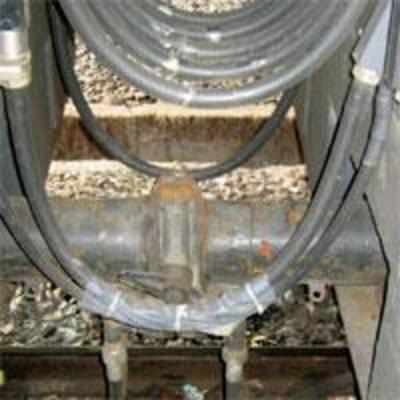 Railway cops hunt for cable thief