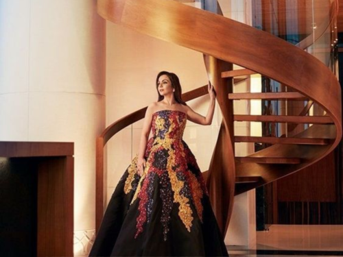 green emerald velvet dress Golden Rose Elegance – Inspired by Nita Ambani main image 0