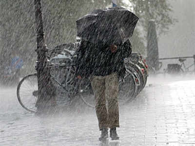 Stay safe from these monsoon illnesses