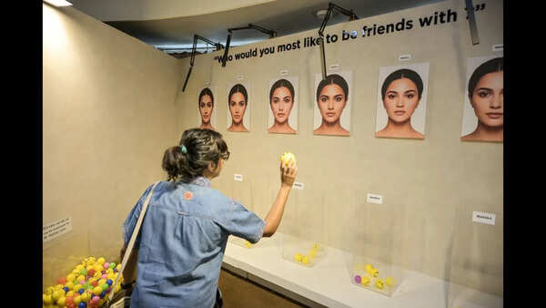 Immersive city exhibit urges you to pause and ponder