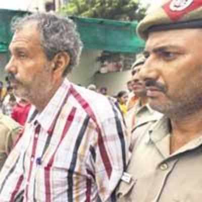 No lawyers present as Ghandy sent to police custody up to Oct 8