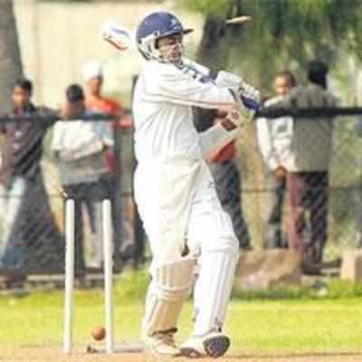 Rawle hits ton for Central Rly