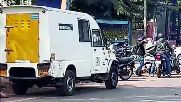 Bike-borne armed robbers kill ATM van guard, flee with Rs 87 lakh cash in Karnataka's Bidar