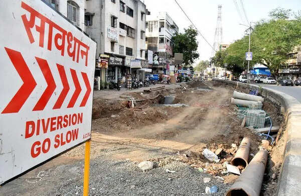 NMC issues notices to 18 contractors over slow pace of Kumbh road works