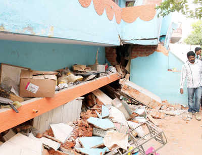 3 killed in Bangalore building collapse