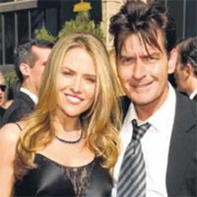 Charlie Sheen to go under the laser for love