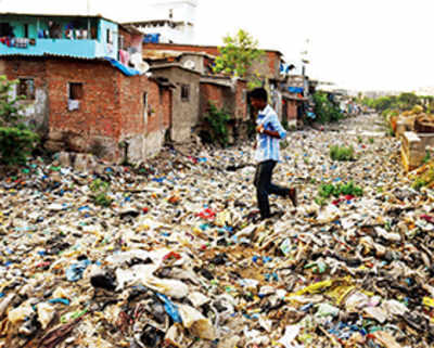 BMC, rlys bicker over desilting of nullahs running under tracks