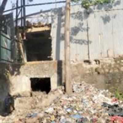 As sewage spills into his Kurla plot, 91-yr-old tries to get BMC to listen