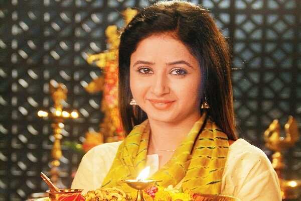 TV's 'Krishnadasi' aka Sana Amin Sheikh lashes out at fans for calling her a non Muslim