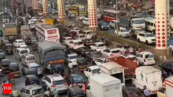 Brace for block on Mumbai-Pune expressway on April 23 and 24; check diversion routes