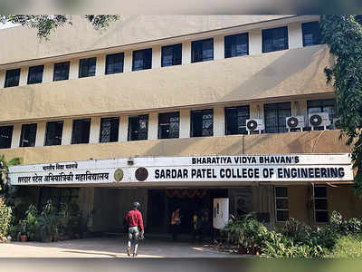 Despite a warning from social justice department, College withholds degrees of reserved category students