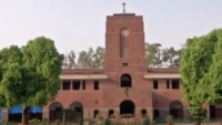 DU admission: Teachers condemn action as St Stephen's ropes in church for admissions 